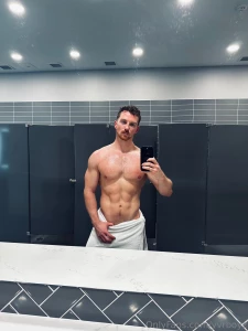 Hi guys chest pump was real today part 1