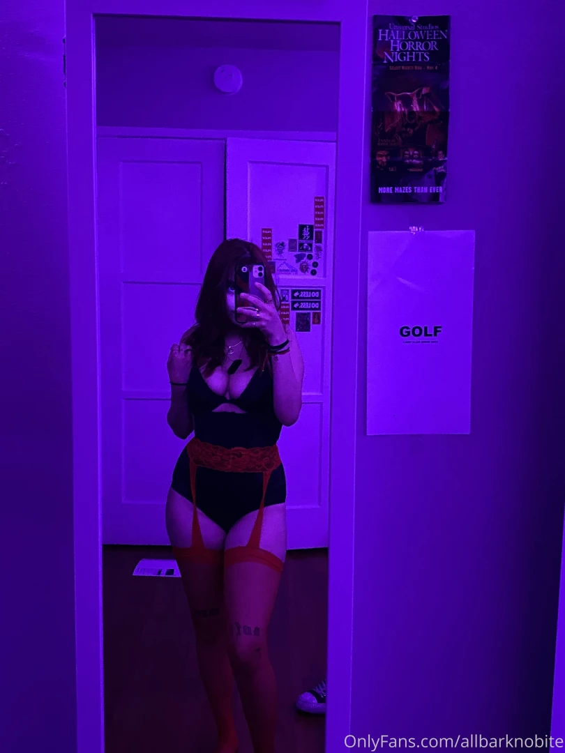 Hello my loves please see my other post regarding my hours on here 