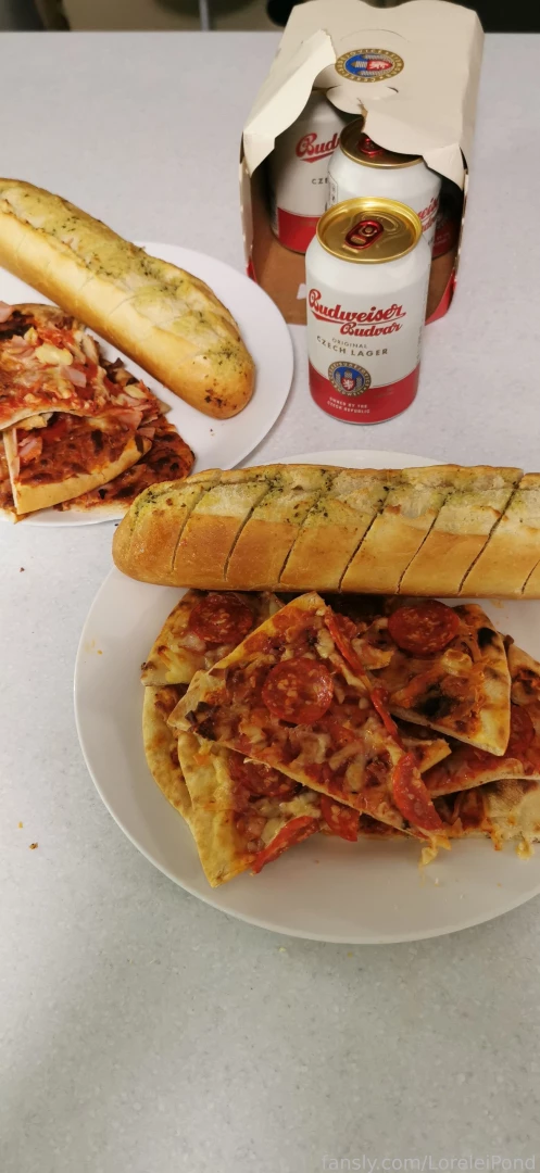 Had a day needed a treat sick pack of beer and double pizza for dinner part 20 