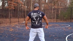 Didn t know this shirt would fit like that thick but hanging off the