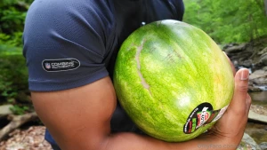 Sheesh the traps really shape this shirt may need to play around in it part 1