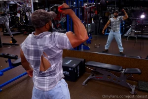 Hear the burly beast pushin and the threads poppin part 1