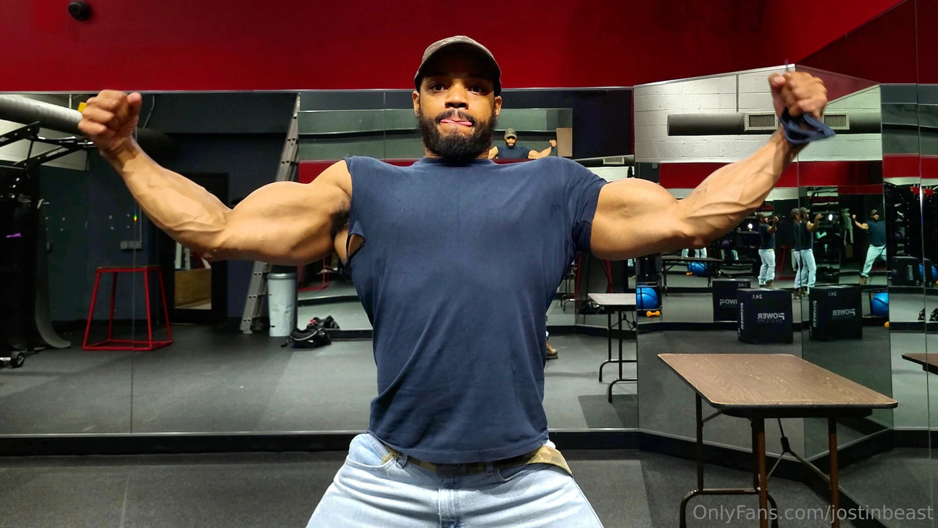 The burliest of bulky meatheads in his element getting bulkier part 4 