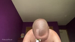 Sick scalp shaving i m a bit under the weather but that doesn t mean i