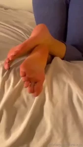 A little thursday treat for my foot freaks