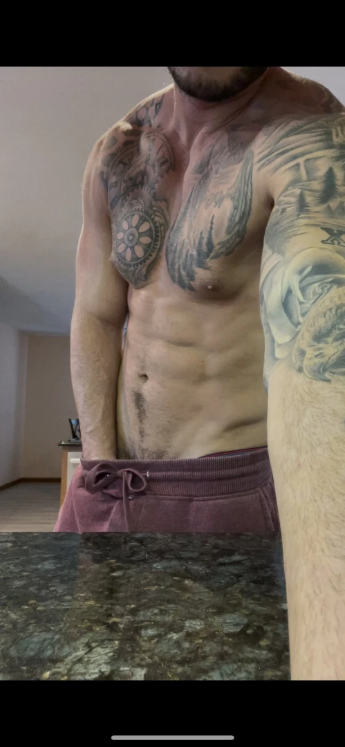 Watch me cum all over my counter new video in messages 