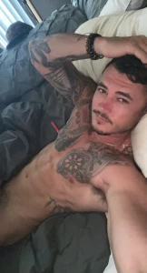 Come lay with me tips for custom vids comment when you do and i got