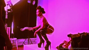 I m working so hard who is going to tip for my lunch today part 1