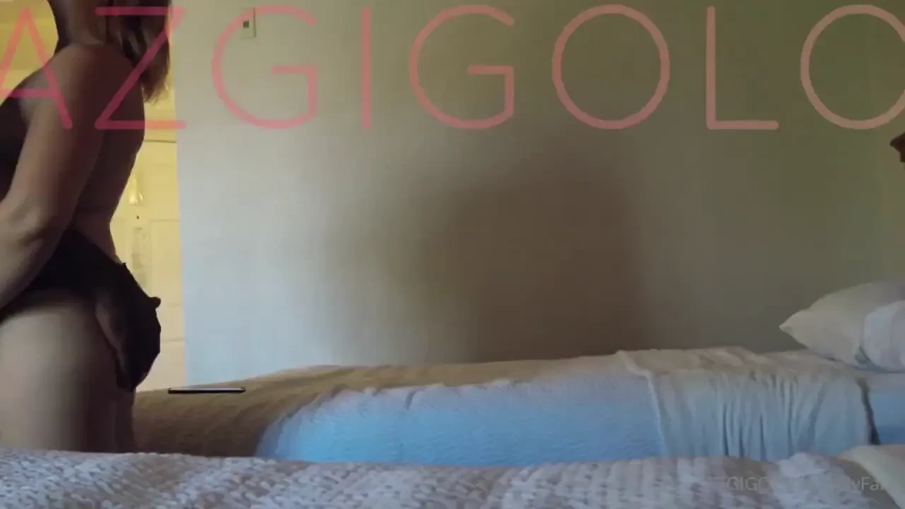 Wickedaveena420 taking a break from her cuck to get properly seduced 