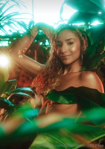 Hi i m mar mareana_uwu a tender slim girl with great ass i like to