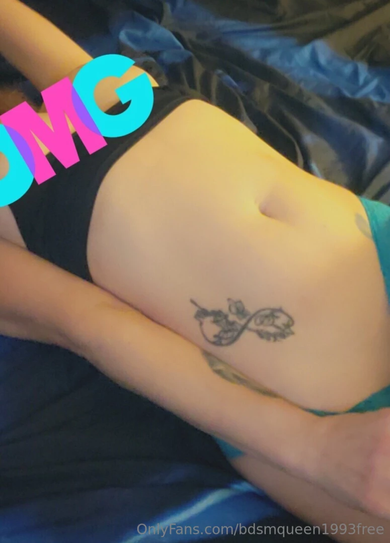 Beautiful busty and all natural chick message her for custom content 
