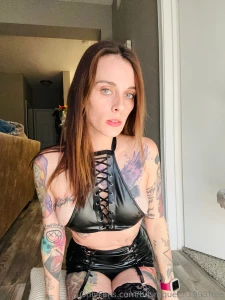 The xxx photos and videos are in your dms or tip 3 to get them now