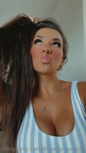 Can you help hold my hair i wish i was looking up at you