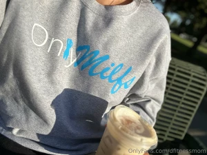 Tip wars today tip 10 on this post or in your dms for a surprise back