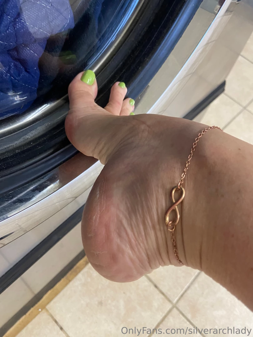 Laundromat and pumping gas these pretty arches should not be doing all part 3 