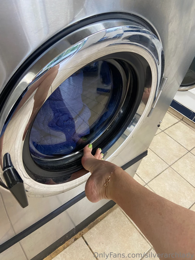 Laundromat and pumping gas these pretty arches should not be doing all 
