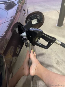 Laundromat and pumping gas these pretty arches should not be doing all part 2