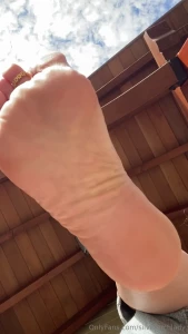 Feet soles toes footfetish