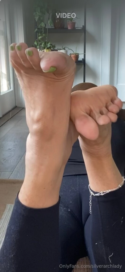 Just for my hottie feet foot soles cutefeet sexyfeet toes footfetish 