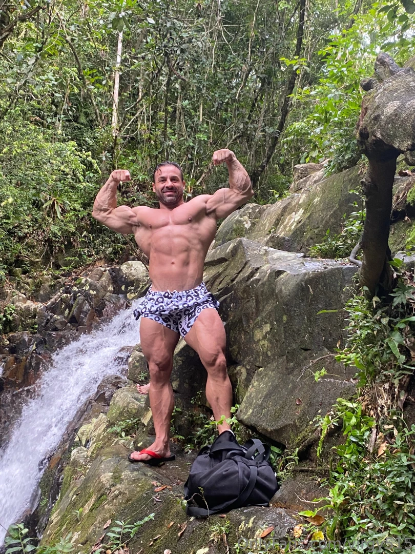 Love stai naked jingle guy drop v deo tmorrow 