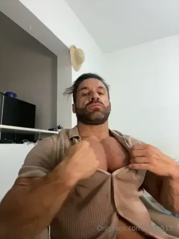 Z dm costum vis es guyyy 