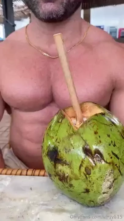 Cocco chest bounce preview 