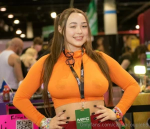 You know i had to bring out my velma cosplay for exxxotica chicago