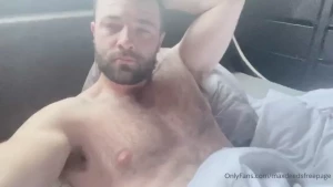 Rock hard and horny who guna help me out