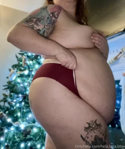 Bury me in these panties because my ass has never looked fatter part 1