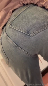 Do you like a butt in jeans