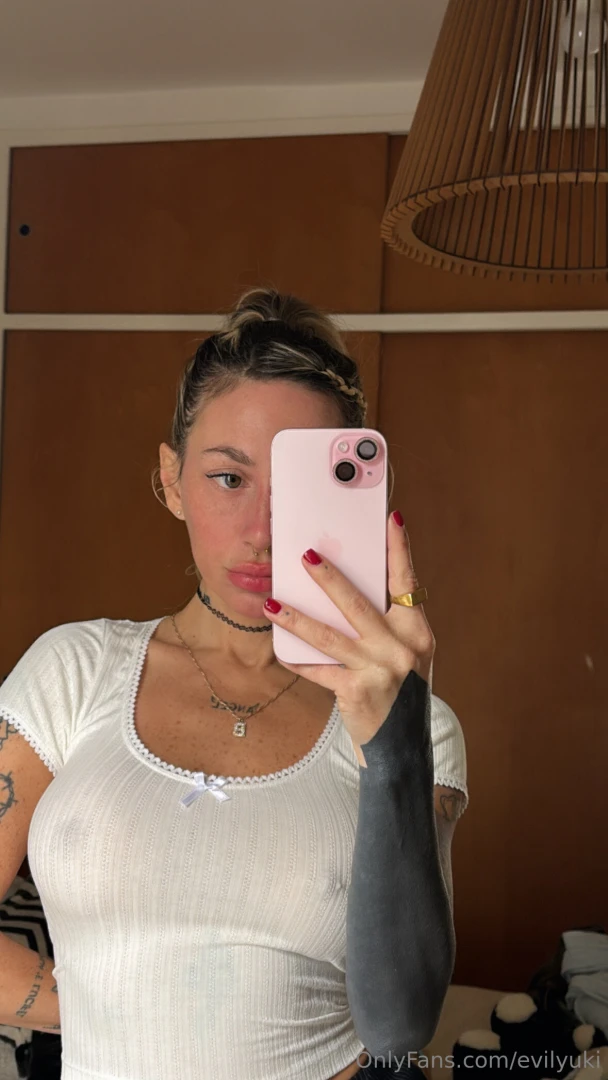 How would you possibly satisfy someone like me if i had you standing 