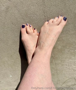 Good morning changing my polish this weekend what color should i pick