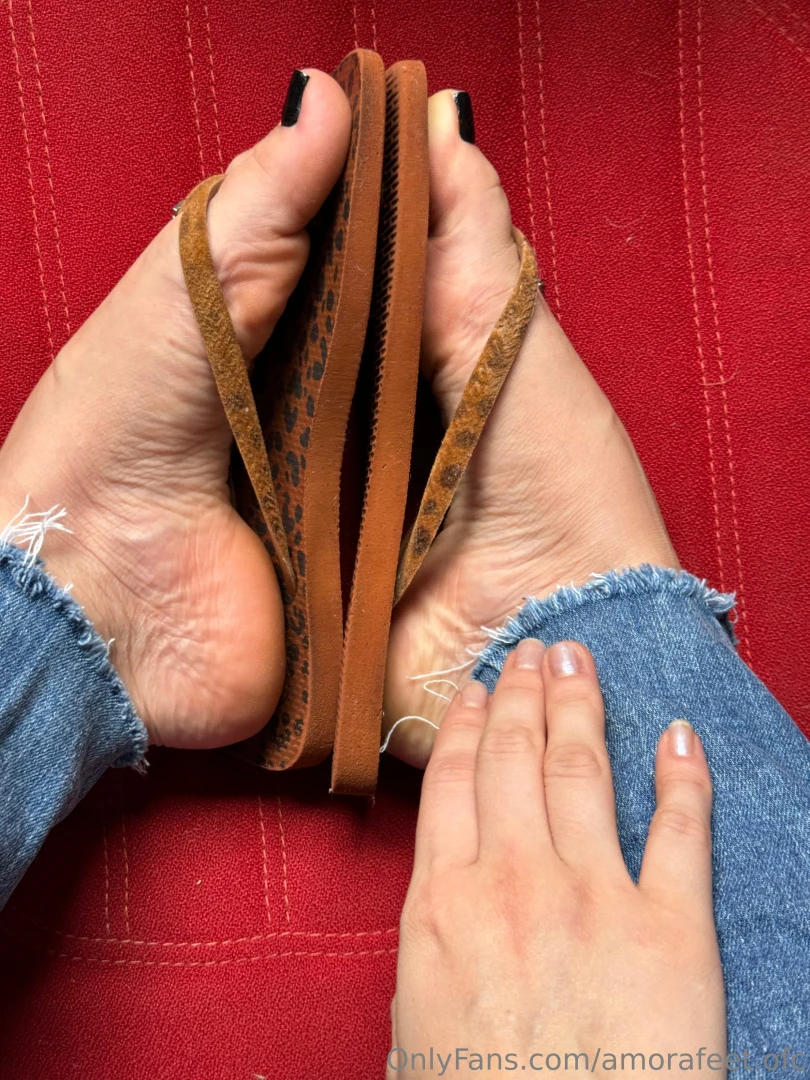 Details that speak for themselves a touch of black a ring that part 1 