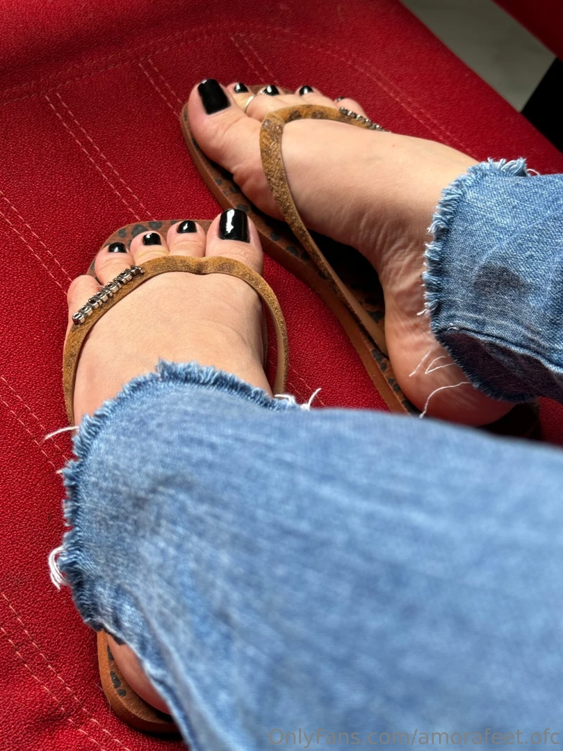 Details that speak for themselves a touch of black a ring that part 2 