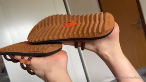 Tease you with my strap sandals to drive you crazy boy