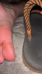 While i sleep again mu bf cum on my soles but i liked