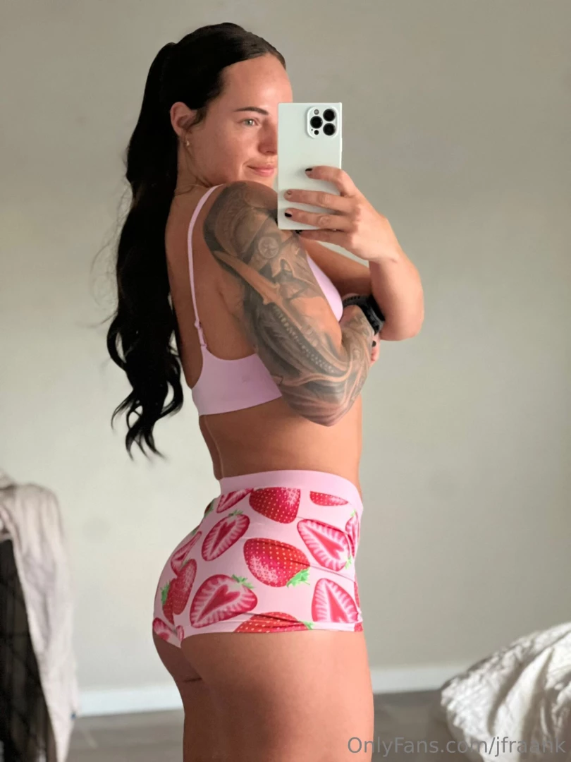 Tastier than actual strawberries say hi if you agree p 