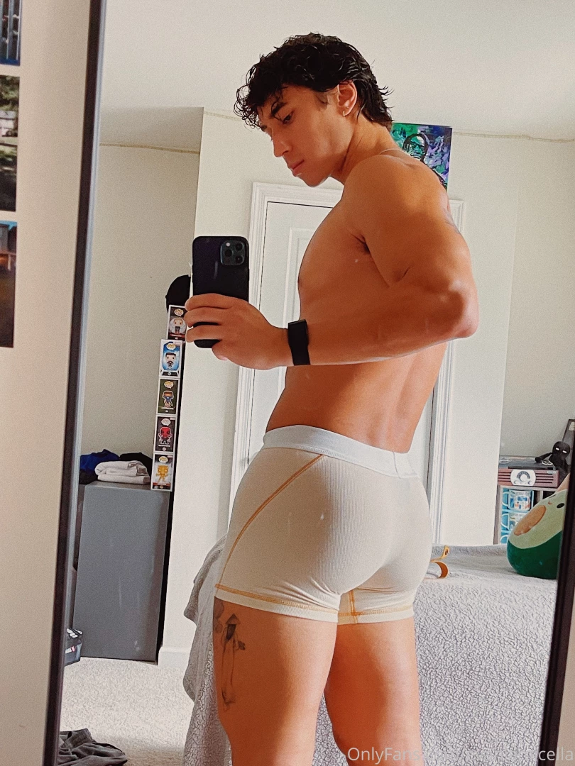 Happy saturday everyone enjoy ur weekend 