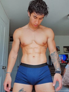 Bulge anyone hope you guys have an amazing day part 2