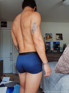 Bulge anyone hope you guys have an amazing day part 3