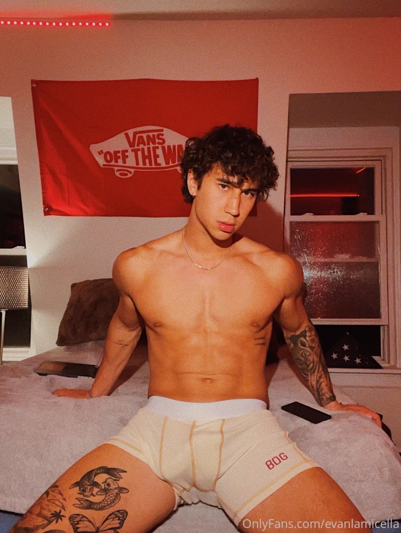 Hope everyone has a goodnight stay sexy 