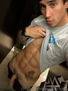 Can u do me a favor and suck my cock in this bathroom part 1