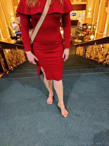 Photos and a video of me barefoot in the hotel as my barefoot