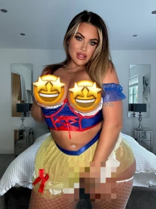 More costume content for halloween x