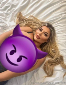 In case you missed this unlock this to see my new favourite selfies or