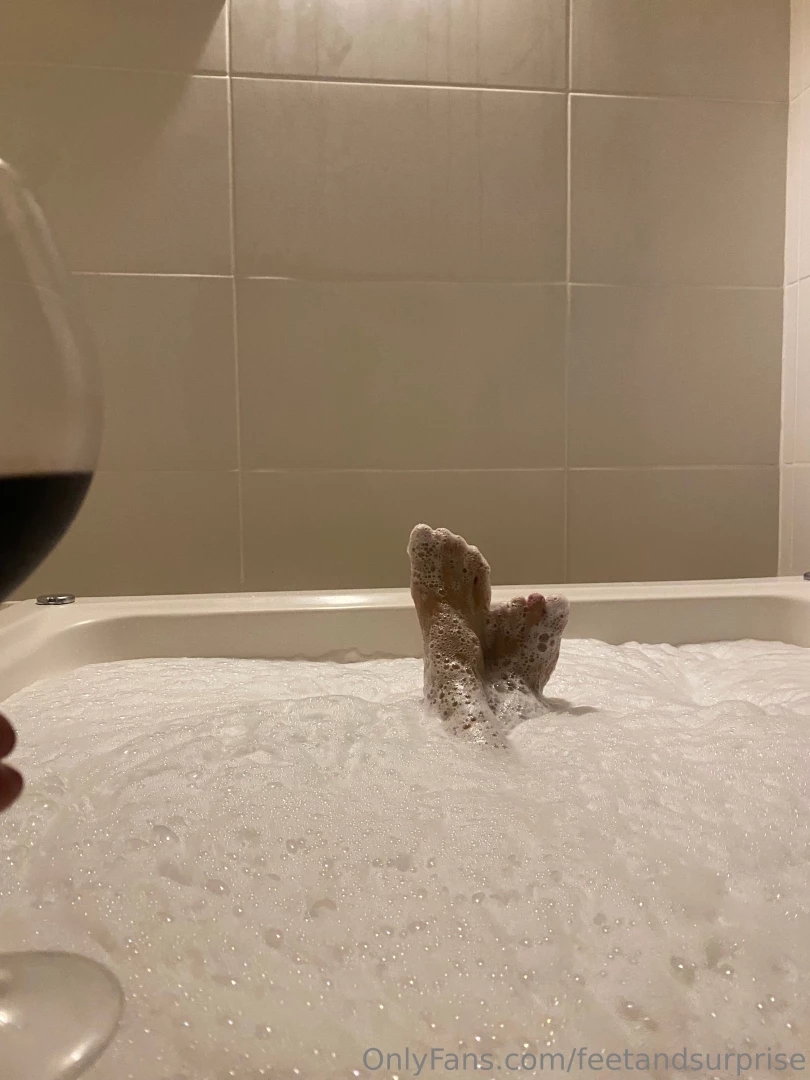 Feetandsurprise part 4 