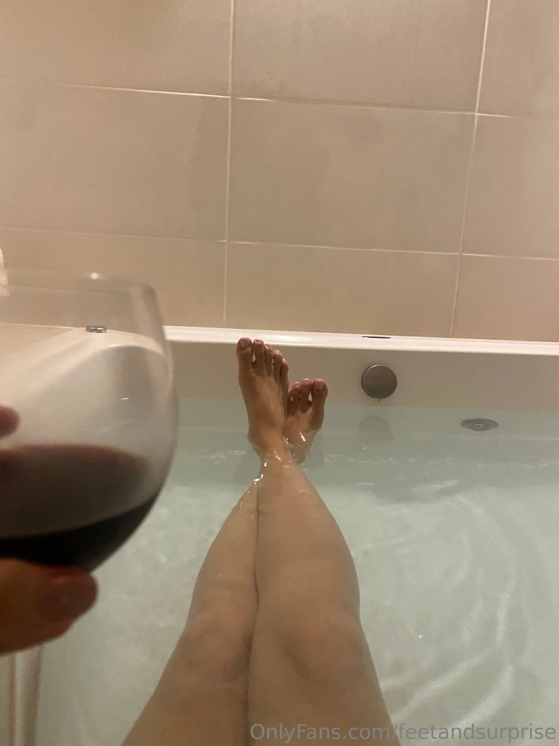 Feetandsurprise part 5 