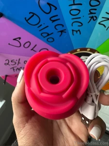 New rose toy i broke the last 3 using it on live tonight