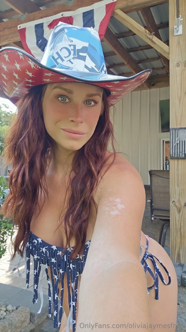 Just a hat a little red-white-and-you energy keeping it simple but 