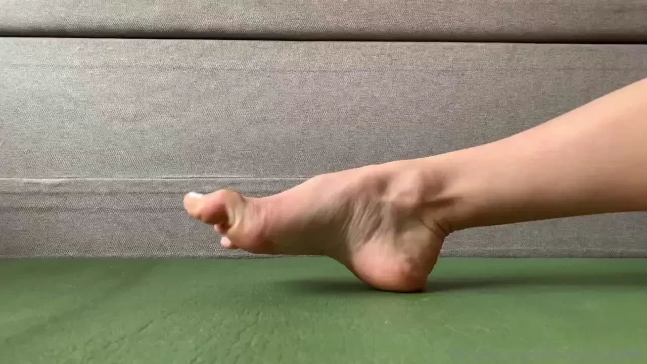 Pointing and flexing you wanted this 